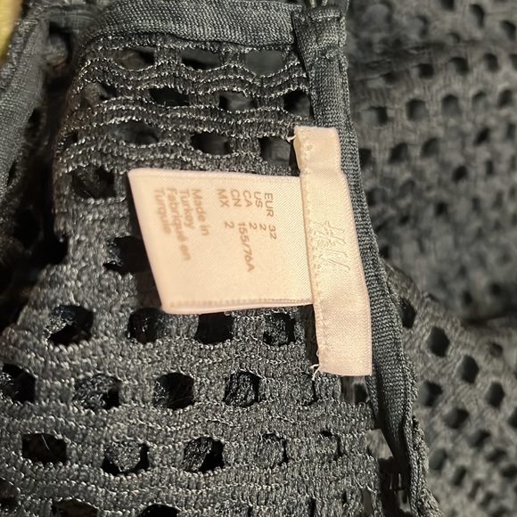 H&M Contemporary Emerald Green Mesh Dress, Sleeveless, midi, Size 2 Great cond. - Picture 3 of 11